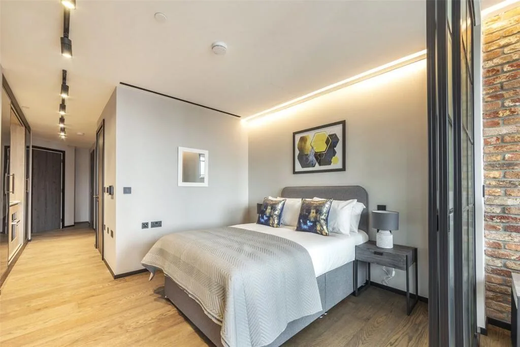 Studio flat for rent