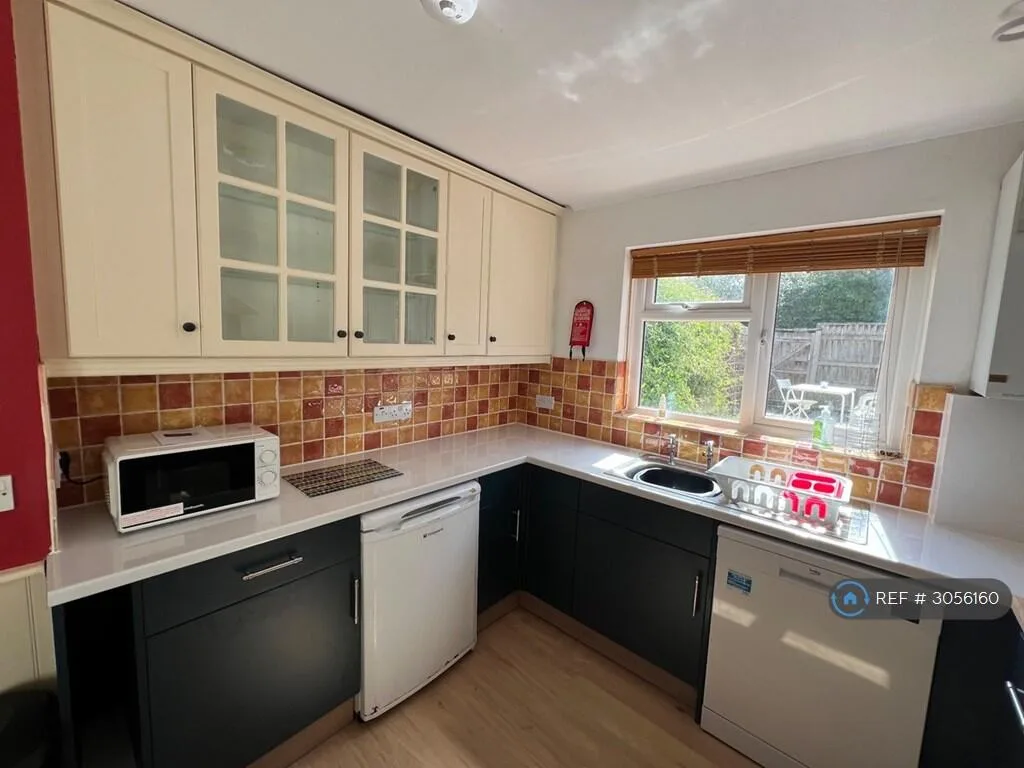 5 bedroom terraced house for rent