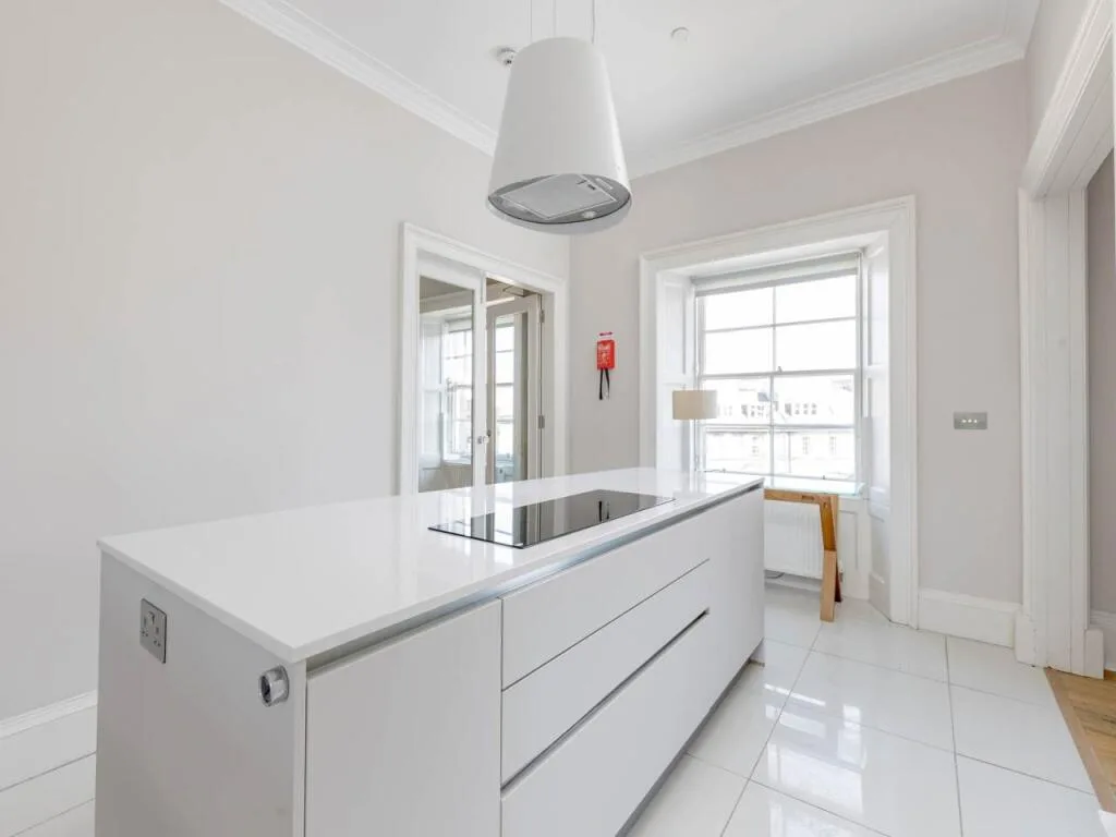 3 bedroom flat for rent