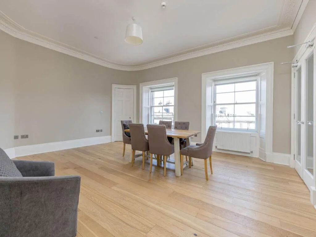 3 bedroom flat for rent
