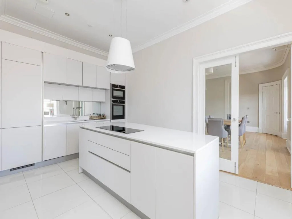 3 bedroom flat for rent