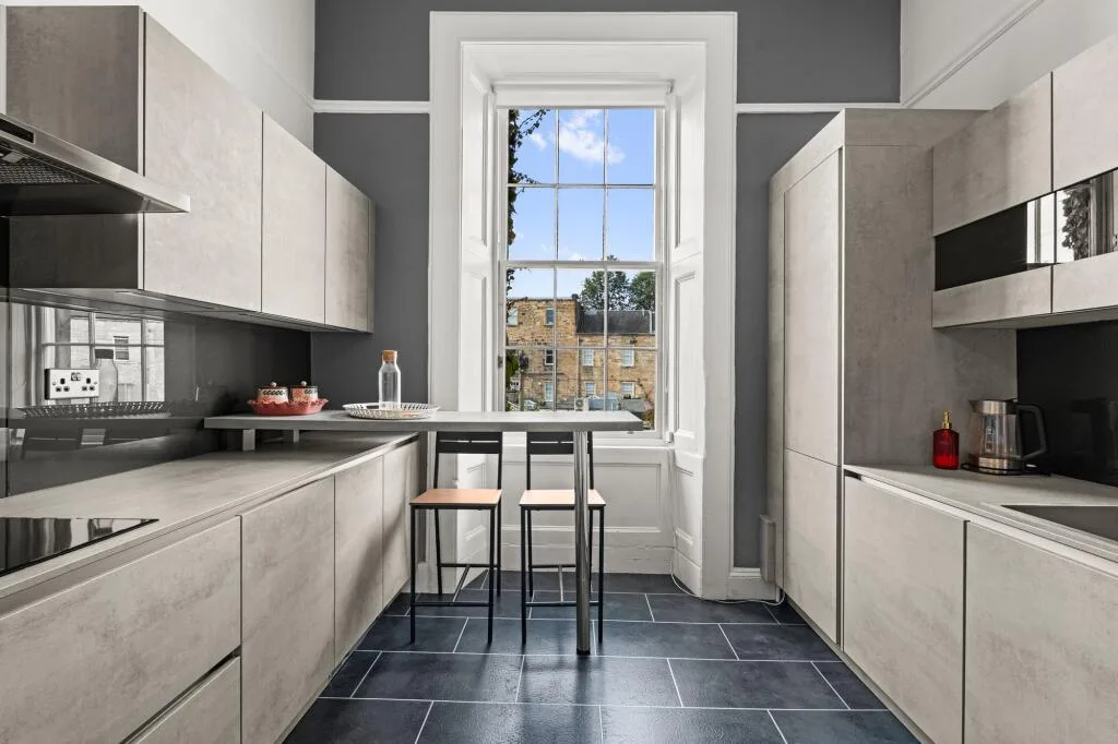 4 bedroom flat for rent