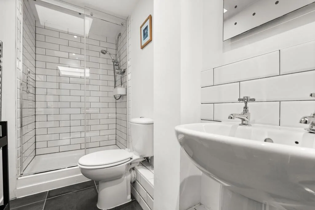 4 bedroom flat for rent