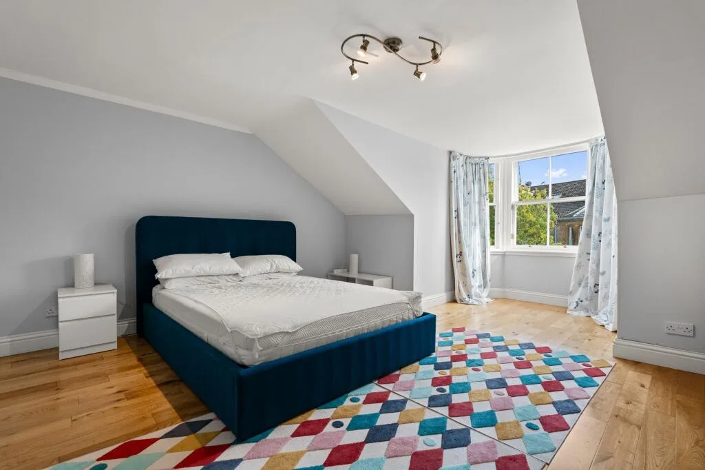 4 bedroom flat for rent