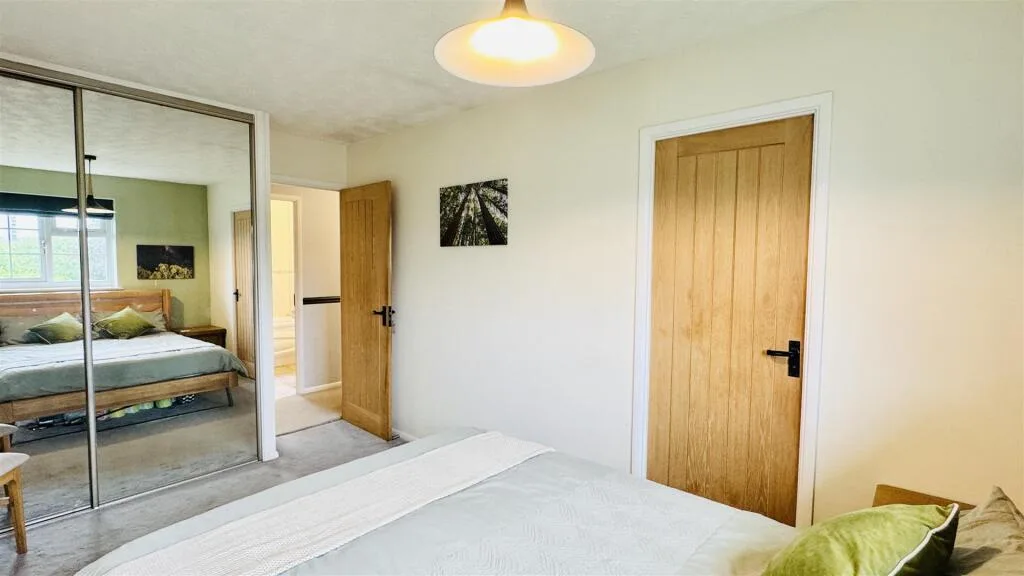4 bedroom detached house for rent