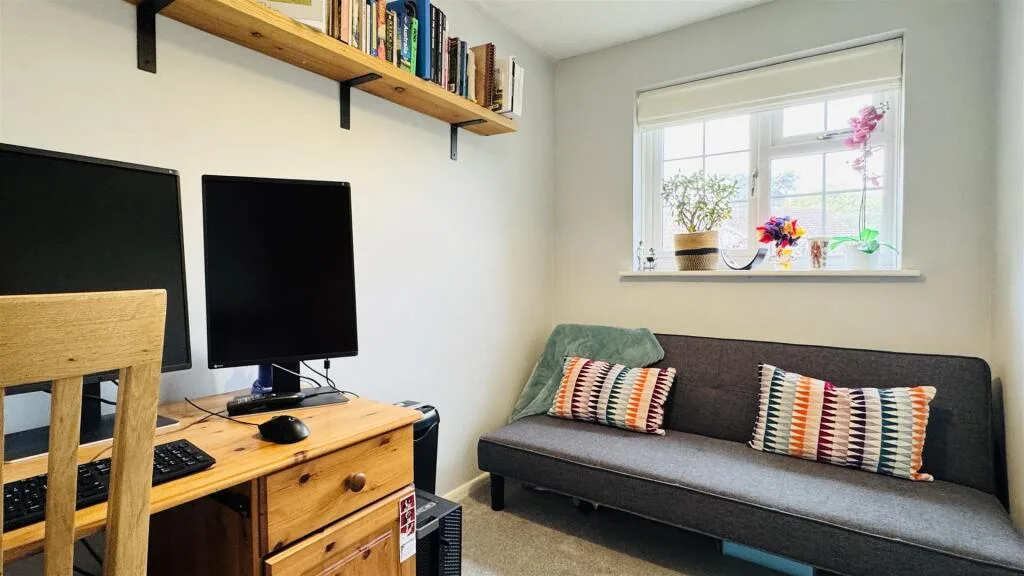 4 bedroom detached house for rent