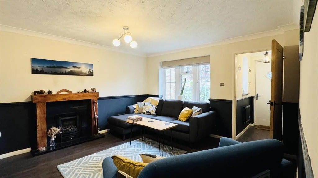 4 bedroom detached house for rent