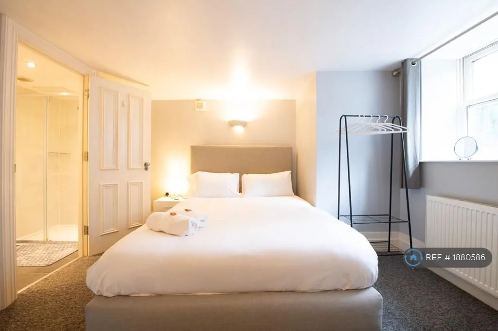 3 bedroom flat for rent