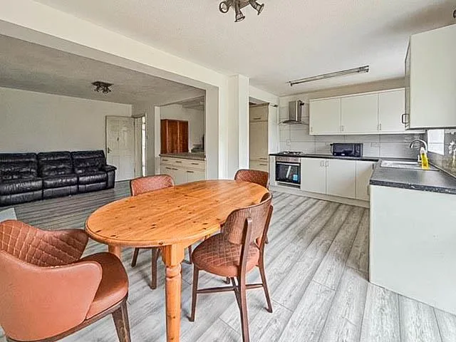 4 bedroom house for rent
