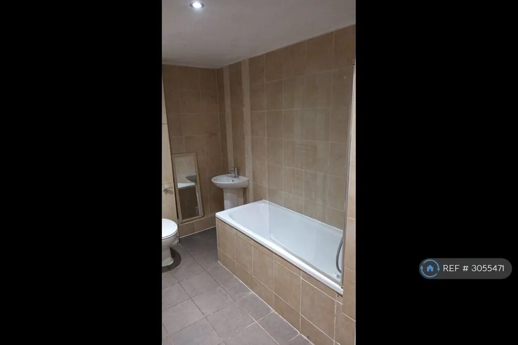 2 bedroom penthouse for rent