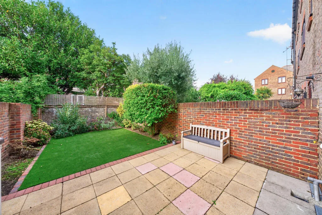3 bedroom terraced house for rent