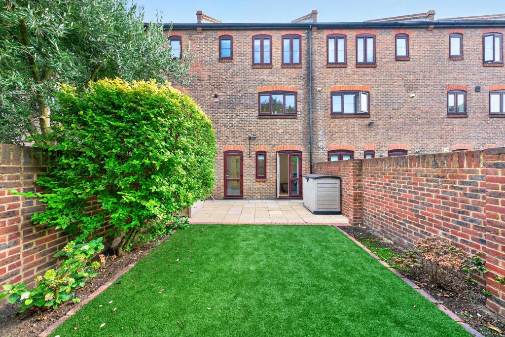 3 bedroom terraced house for rent