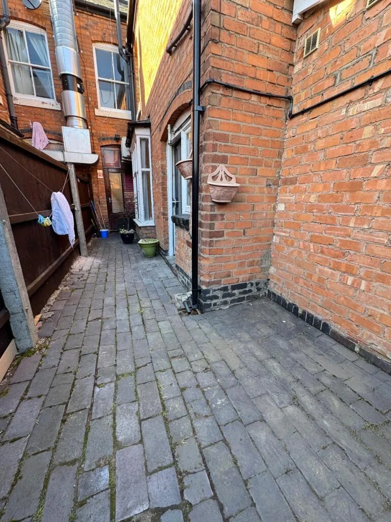 Studio apartment for rent