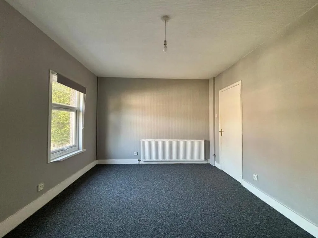1 bedroom maisonette for rent