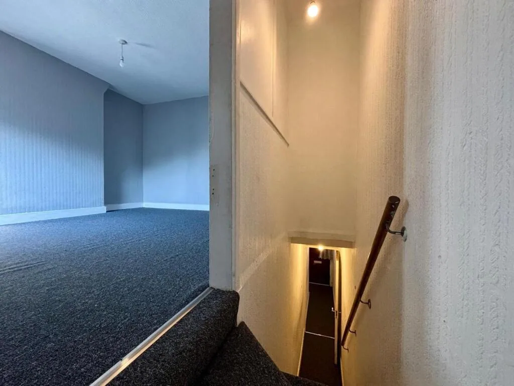1 bedroom maisonette for rent
