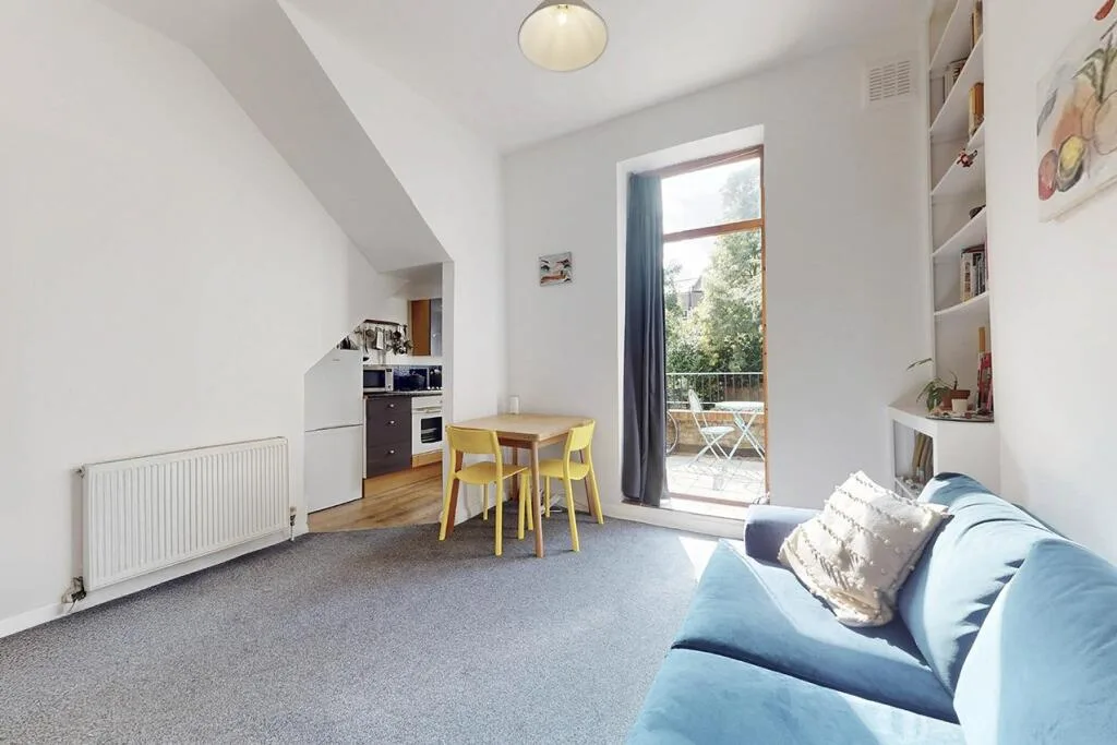 1 bedroom flat for rent