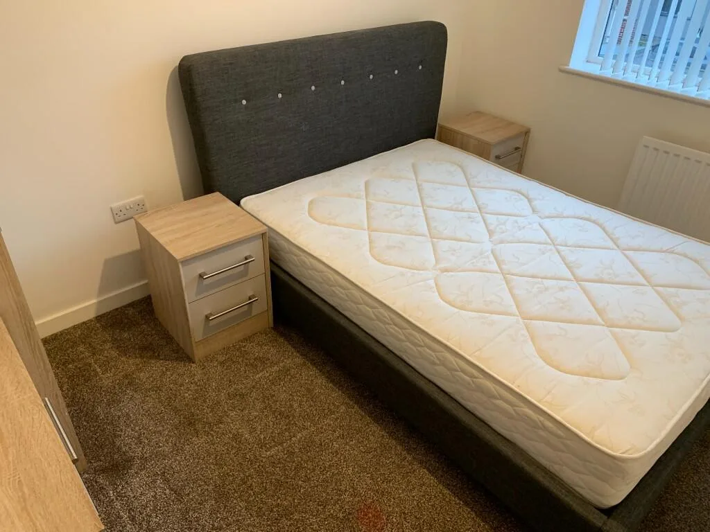 4 bedroom town house for rent