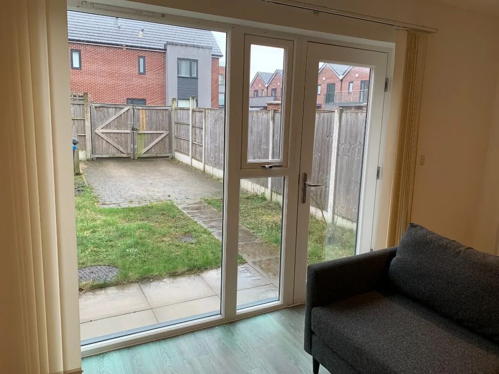 4 bedroom town house for rent