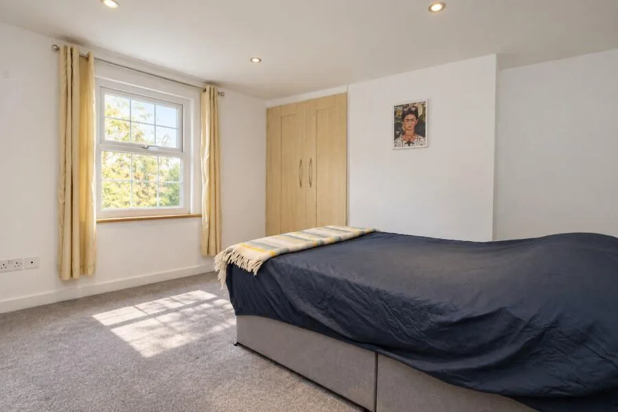 2 bedroom cottage for rent