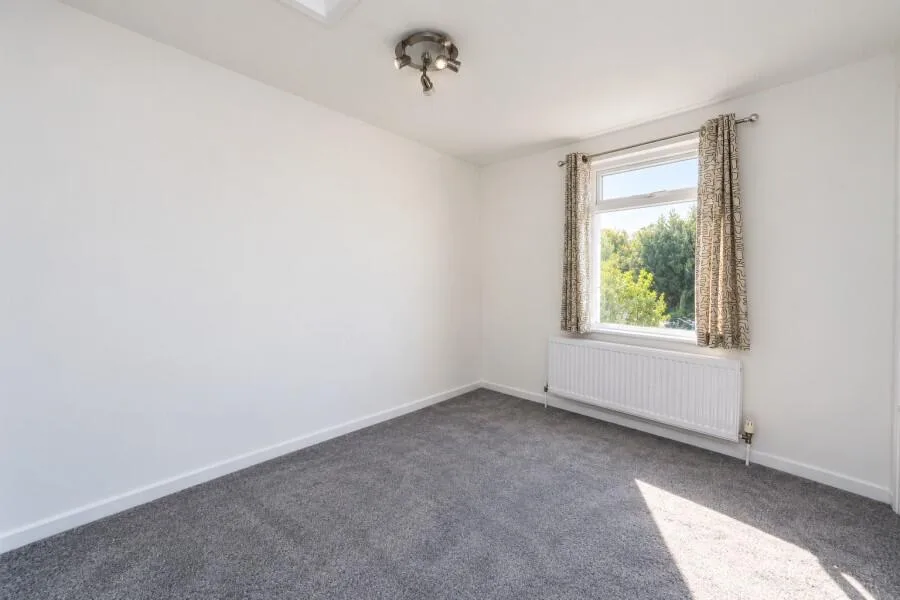 2 bedroom cottage for rent