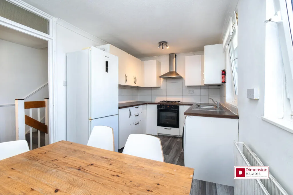 2 bedroom town house for rent