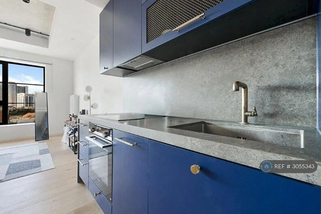 Studio flat for rent
