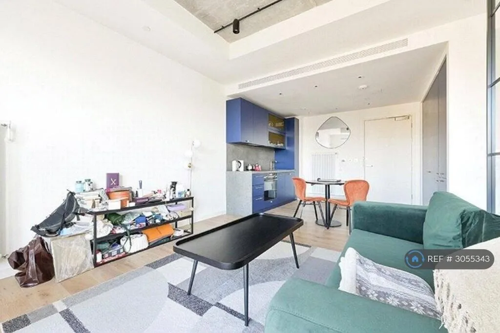 Studio flat for rent