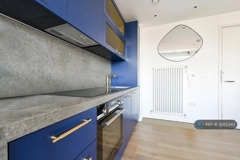 Studio flat for rent