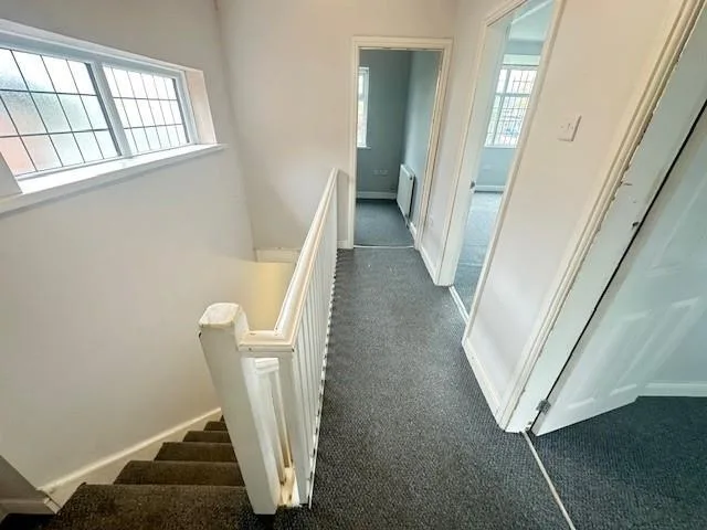 4 bedroom semi-detached house for rent