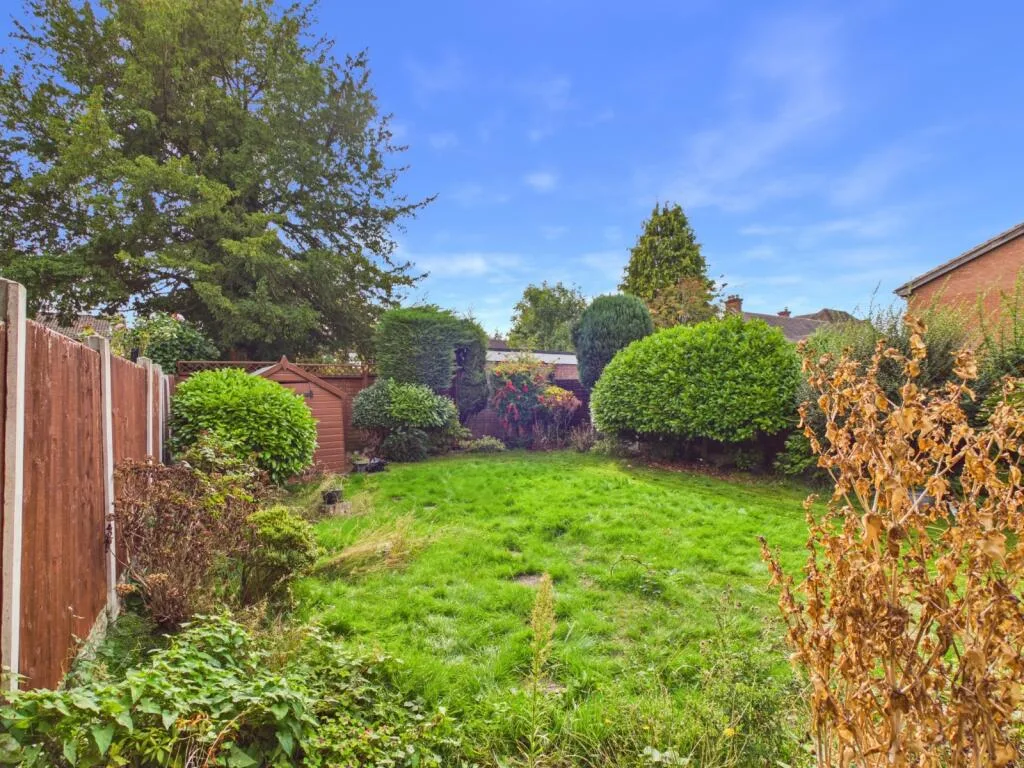 4 bedroom detached house for rent