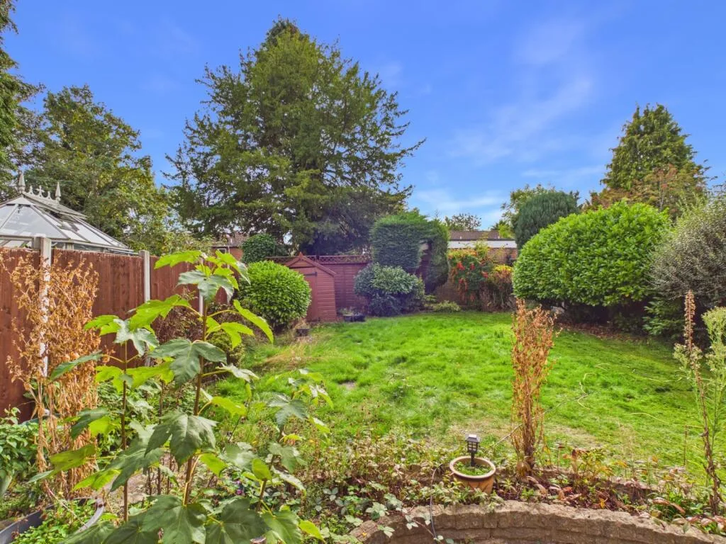 4 bedroom detached house for rent