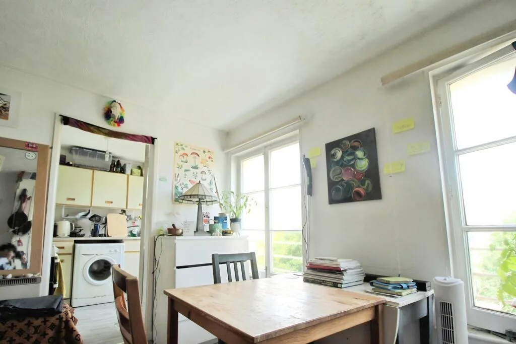 Studio flat for rent