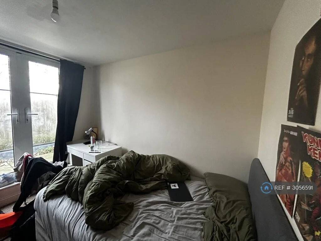 6 bedroom flat for rent