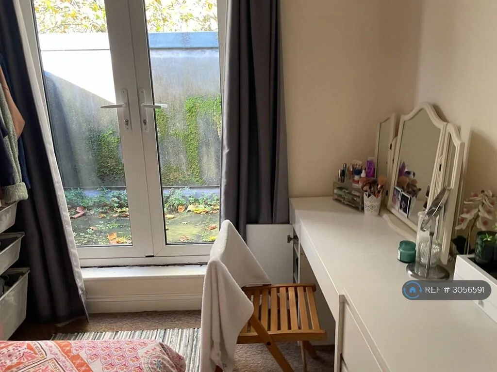 6 bedroom flat for rent