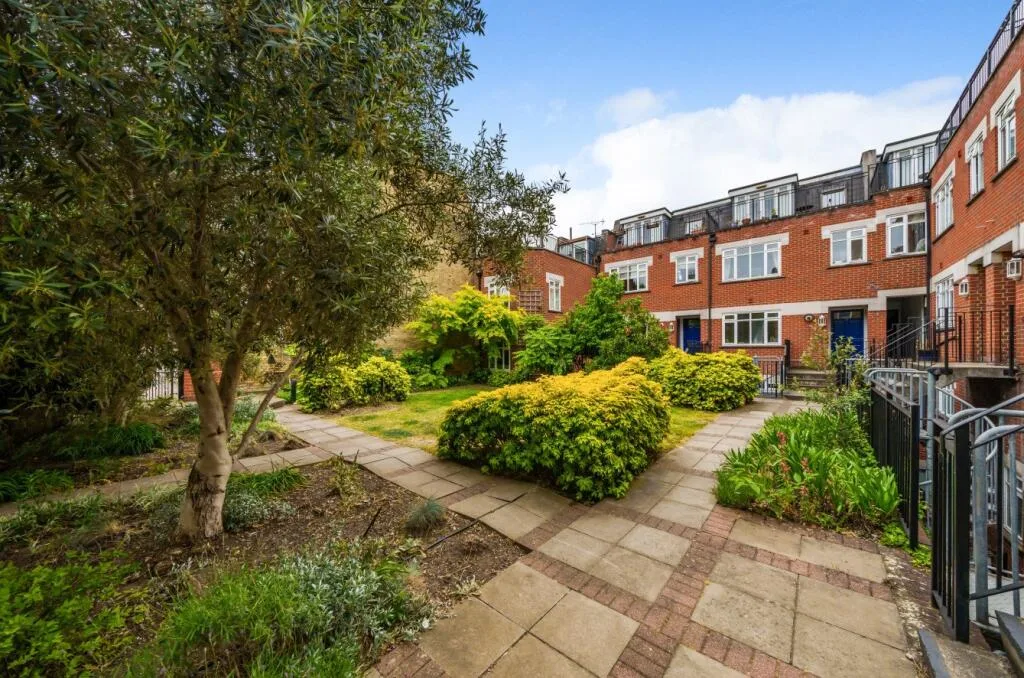 2 bedroom flat for rent