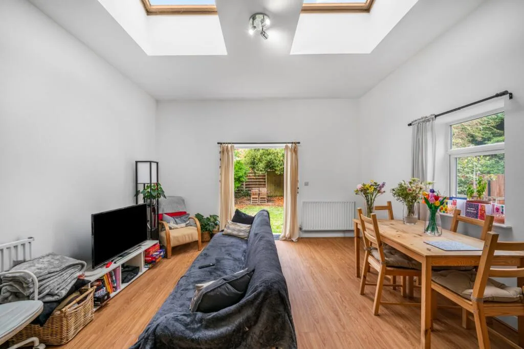 3 bedroom flat for rent