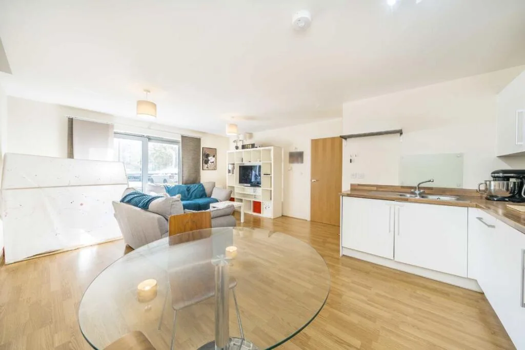 2 bedroom flat for rent