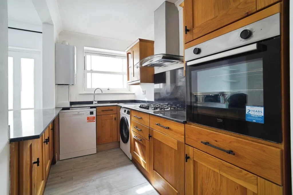 3 bedroom flat for rent