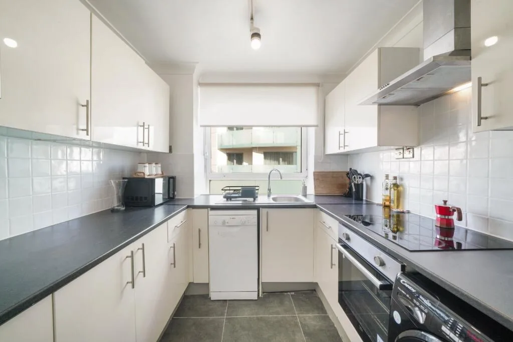 3 bedroom flat for rent
