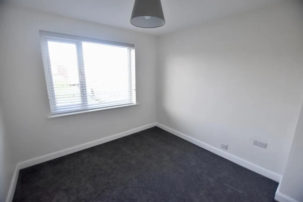 3 bedroom semi-detached house for rent