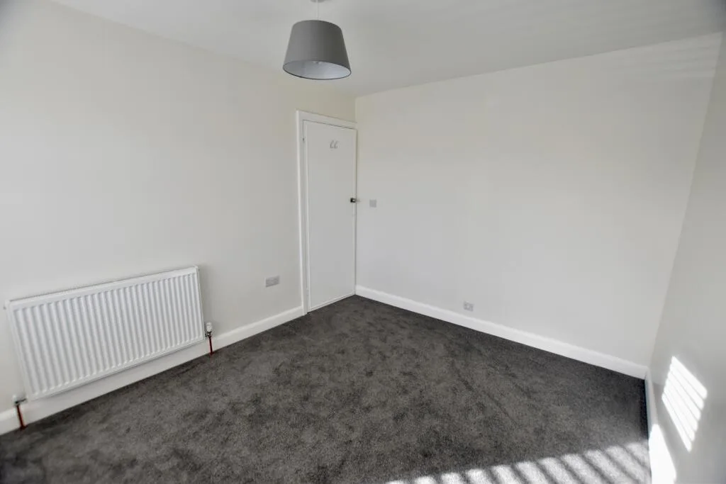 3 bedroom semi-detached house for rent