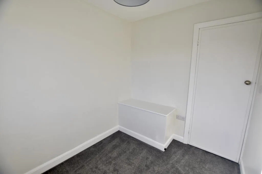 3 bedroom semi-detached house for rent