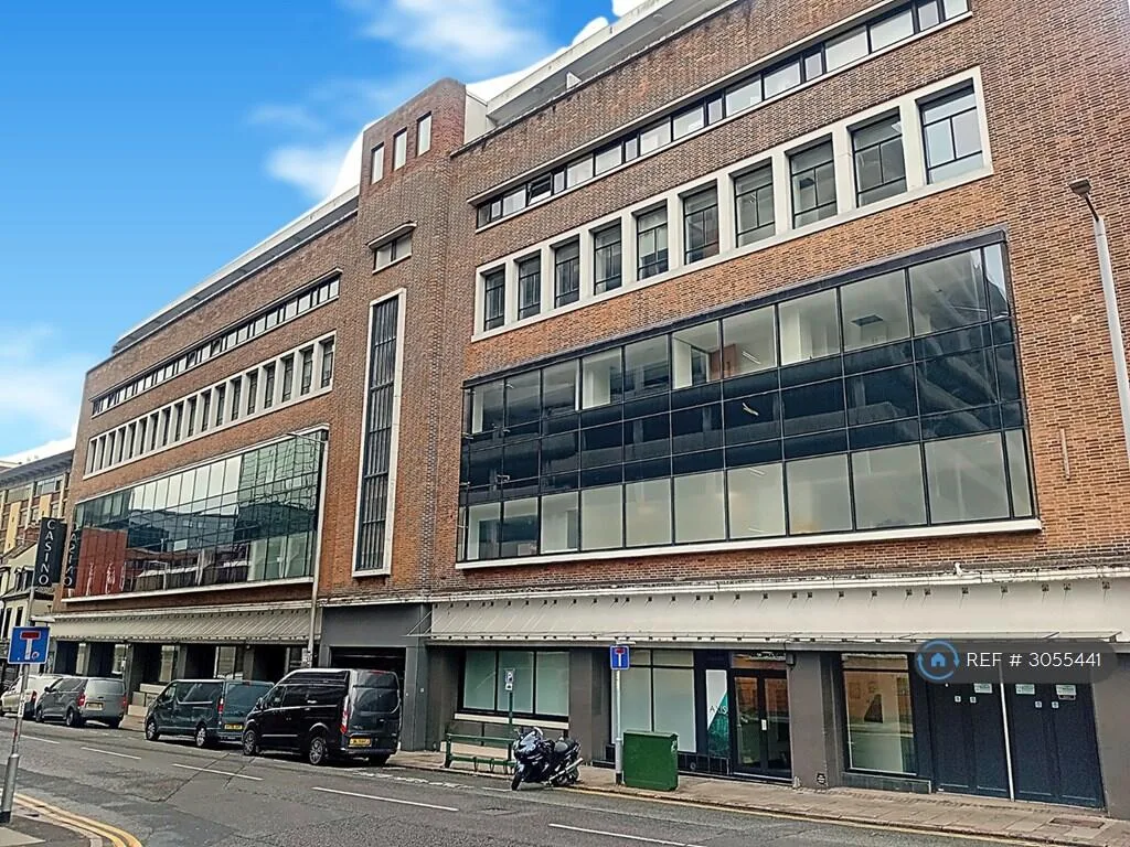 2 bedroom penthouse for rent