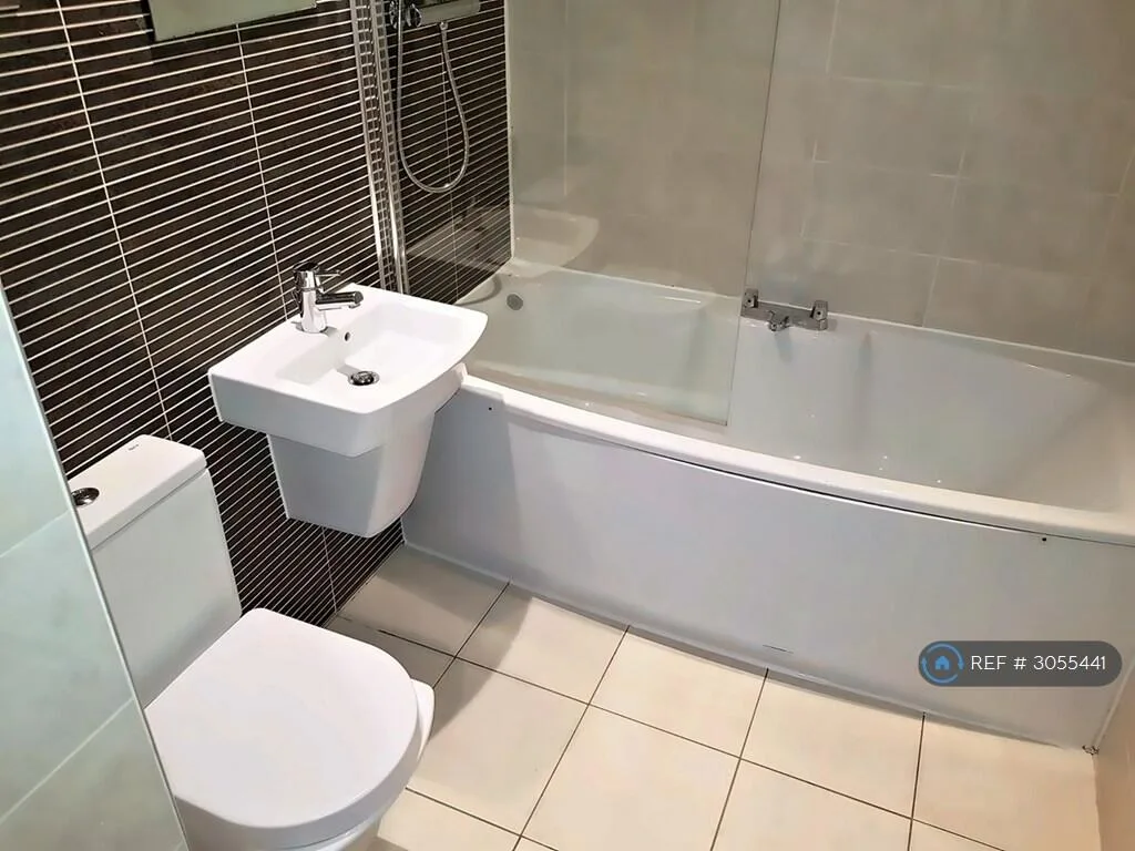 2 bedroom penthouse for rent