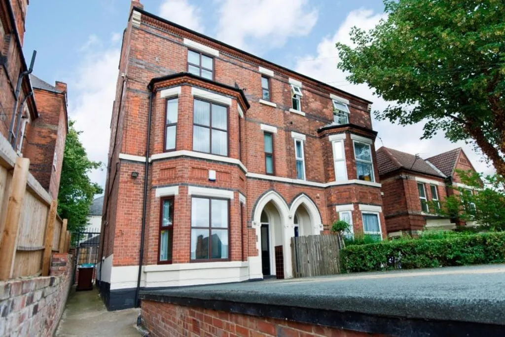 1 bedroom house of multiple occupation for rent