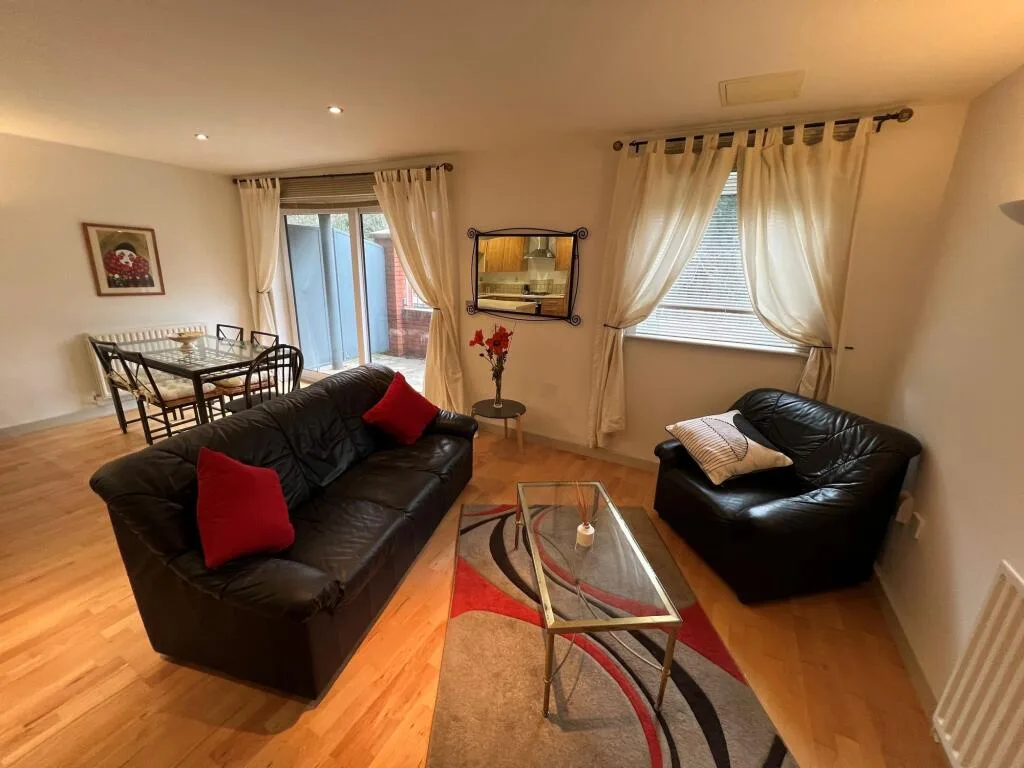 2 bedroom flat for rent