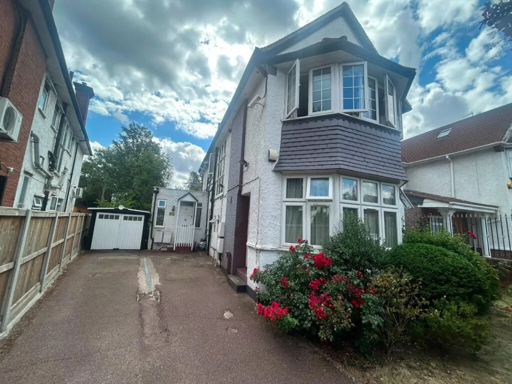 3 bedroom ground floor flat for rent
