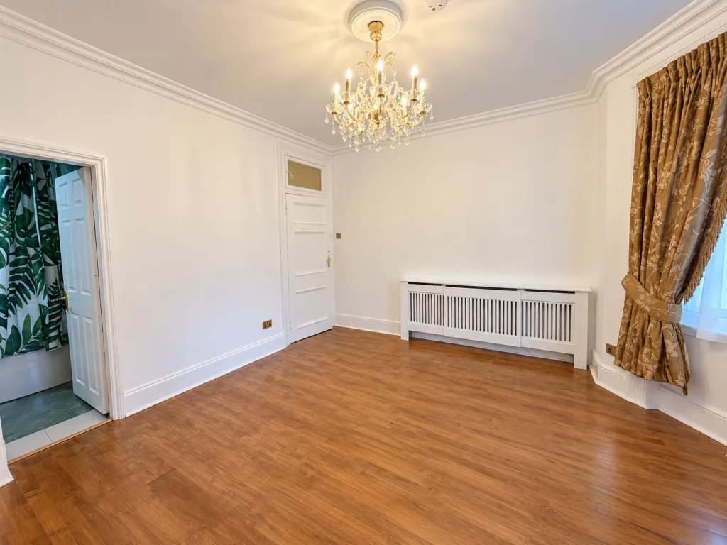 4 bedroom flat for rent