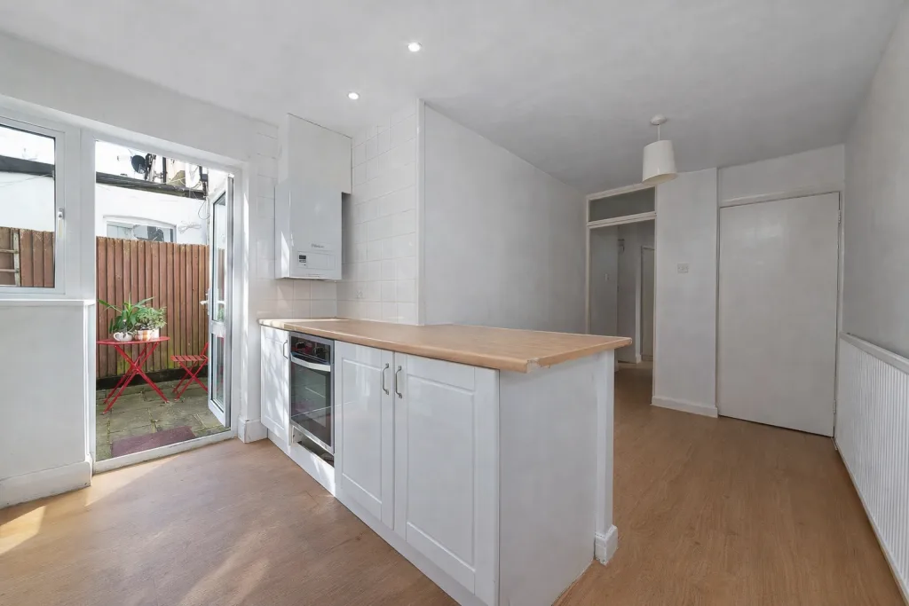 2 bedroom flat for rent