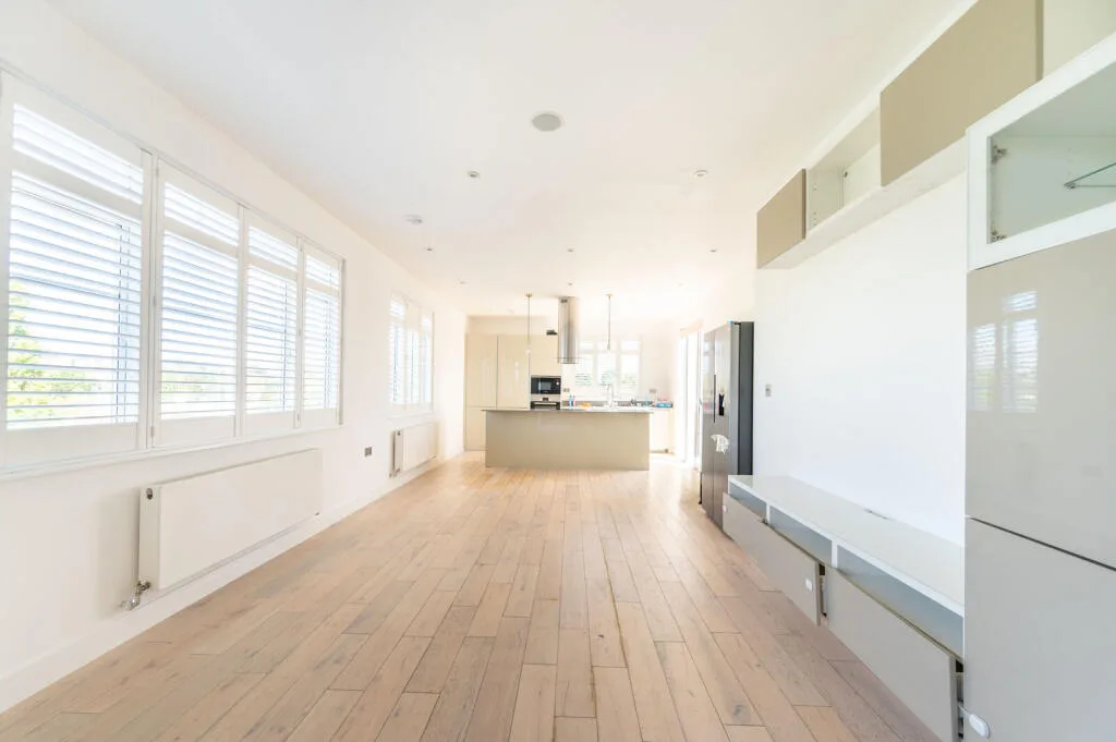 3 bedroom flat for rent